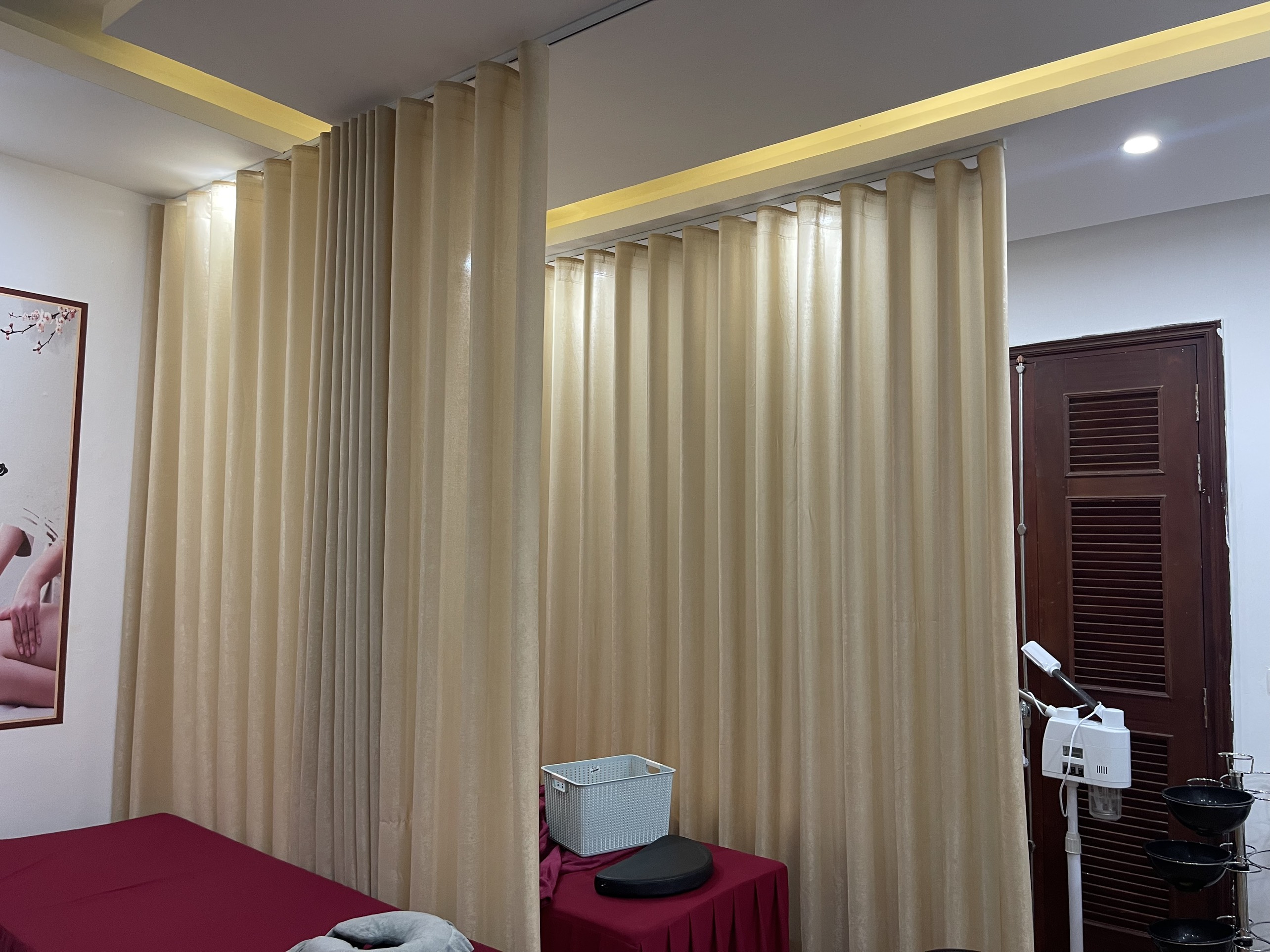 Rèm Spa voan lụa cao cấp cho Spa tại Nguyễn Văn Huyên, Cầu Giấy