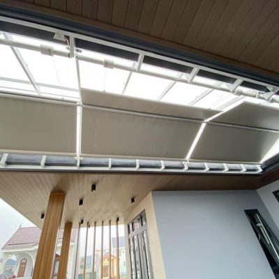 Rèm trần che mái kính dạng phẳng vải cản sáng 100% cho nhà hiện đại tại Hoài Đức