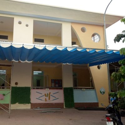 Rèm trần chống nắng ngoài trời cho trường học tại Ba Đình