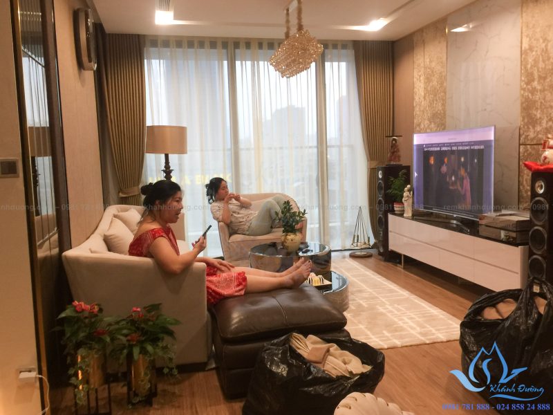 rem-vai-can-nang-nong-mot-mau-dep-tai-vincom-lieu-giai-ha-noi-tm7515-2