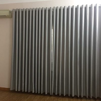 Rèm vải hai lớp màu ghi sáng cho phòng khách nhà liền kề tại Ngọc Thụy Long Biên