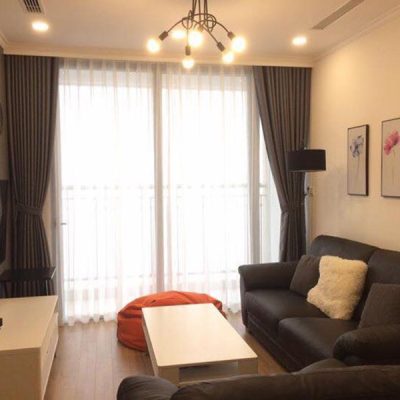 Rèm vải hai lớp cho phòng khách đẹp cao cấp tại chung cư Vinhomes Green Bay