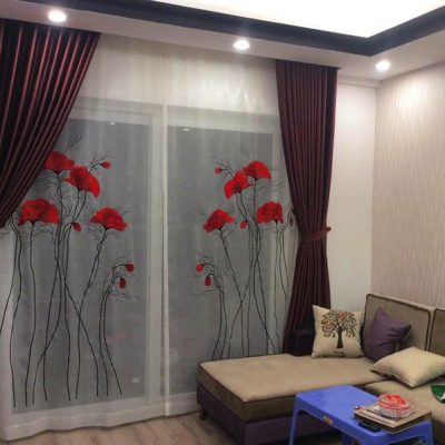 Rèm vải hai lớp voan thêu tay đẹp phòng khách chung cư Hom City