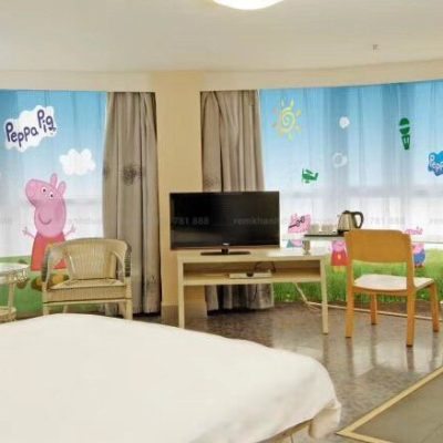 RT15 lắp đặt rèm in tranh 3D