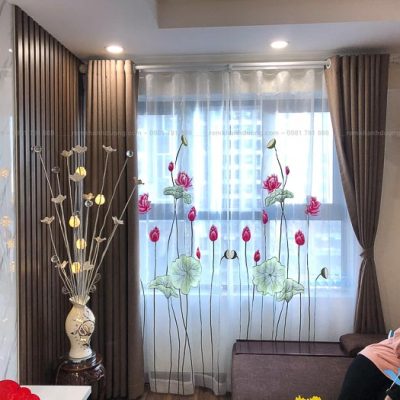 Rèm voan thêu tay lắp đặt rèm voan tại nhà