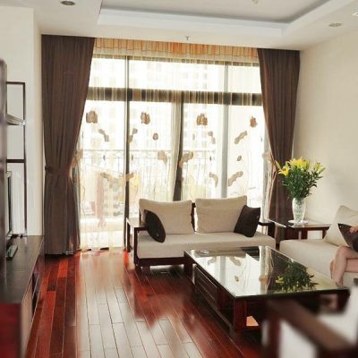 Rèm voan thêu tay hoa sen thủ công cho phòng khách tại Đà Nẵng