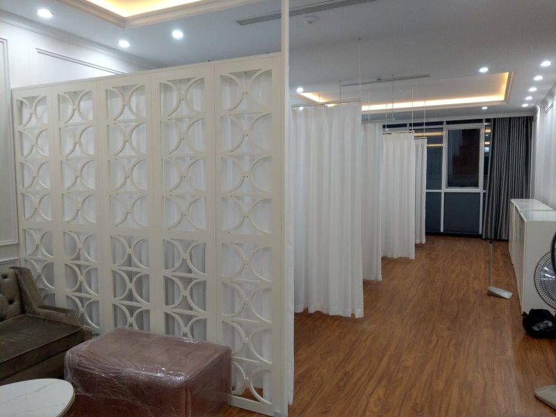 Rèm voan trắng trơn cho khu spa trị liệu tại Hoàng Cầu, Hà Nội