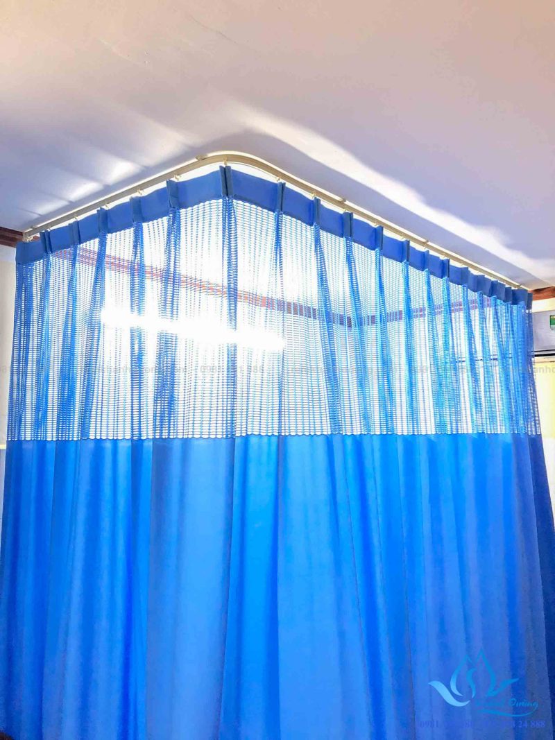 Hình ảnh thực tế thi công rèm y tế YT-30 ở bệnh viện Trung ương Thái Nguyên