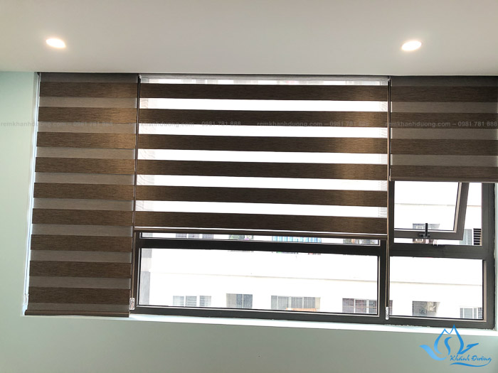 Rèm cầu vồng được cấu tạo gồm 2 lớp vải kéo so le nhau với khả năng chống nắng tuyệt đỉnh