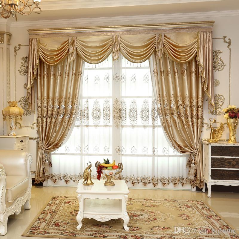 Rèm cổ điển phòng khách thu hút