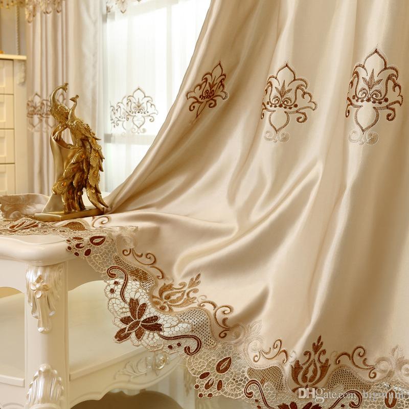 Rèm cổ điển với lớp vải thô cản nắng