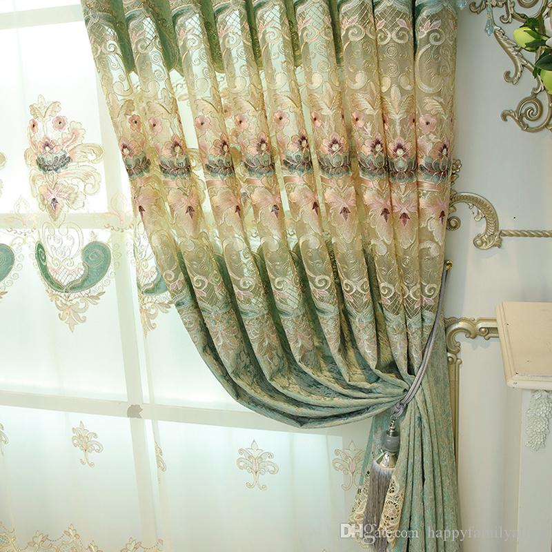 Kiểu dáng rèm cửa tân cổ điển đẳng cấp, lịch lãm