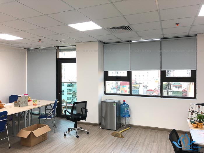 Rèm cuốn che nắng cửa sổ bền đẹp Trần Duy Hưng, Hà Nội MA 8004