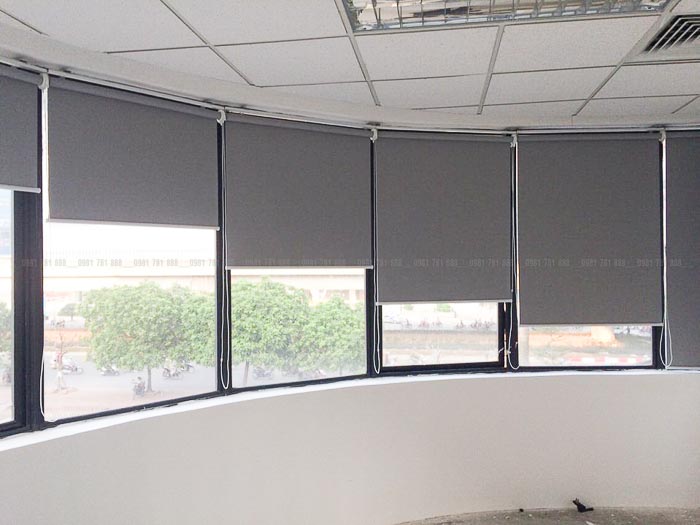 Rèm cuốn chống nắng giá rẻ tại Hà Nội dành cho văn phòng MA 8004