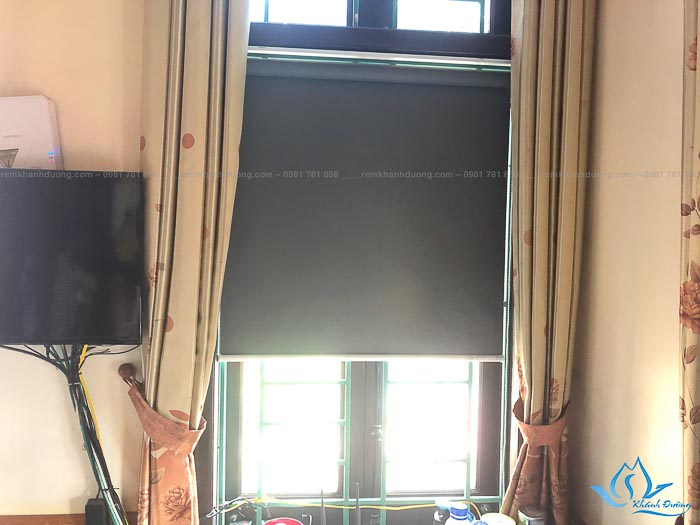 Rèm cuốn cửa sổ chống nắng hiện đại Đức Diễn, Hà Nội MA 8005