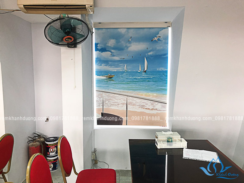 Rèm cuốn tranh phong cảnh biển đẹp ở Đường Thành hệ máng cản sáng