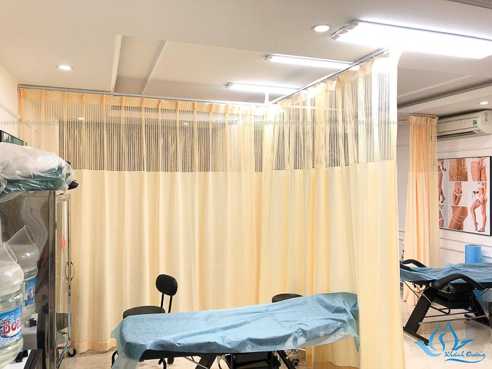 Rèm đẹp ngăn giường cho thẩm mĩ viện SP 34 ở Ba Đình