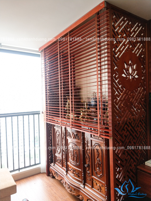 Sử dụng rèm che bàn thờ dễ dàng cho chung cư ở Nguyễn Huy Tưởng