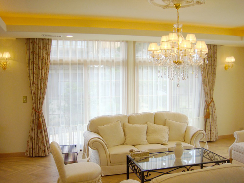 Chất liệu vải Acica khiến cho bộ rèm vải Bỉ RB – 19 cao cấp trở nên óng mượt và sang trọng hơn
