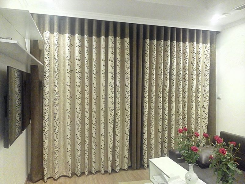 Mẫu rèm vải Bỉ RB -22 may kiểu định hình có những sóng rèm đẹp đều nhau được cố định bằng khuyết định hình ở phía sau