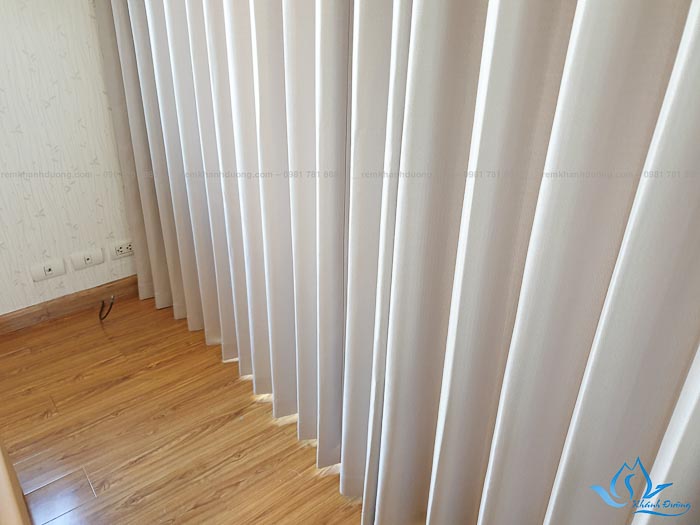 Rèm vải cao cấp một màu cho phòng ngủ tại Hoàng Hoa Thám, Hà Nội MA20