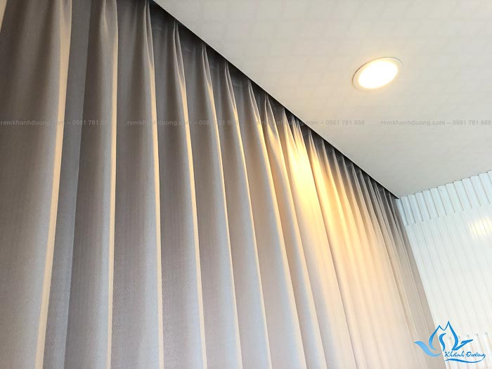 Rèm vải cao cấp một màu cho phòng ngủ tại Hoàng Hoa Thám, Hà Nội MA20