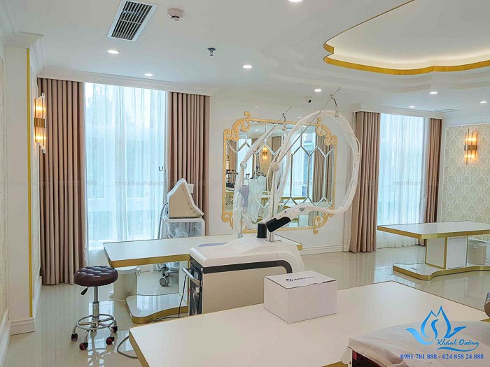 Rèm vải chống nắng 1 màu tại thẩm mĩ viện Xuân Hương, Hà Nội HL51