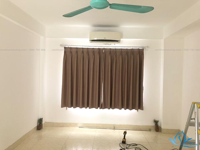 Rèm vải một màu chất lượng tốt, giá thành rẻ mã HP 13