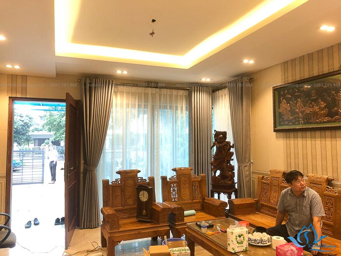 Rèm 2 lớp sang trọng cho phòng khách nhà mặt đất