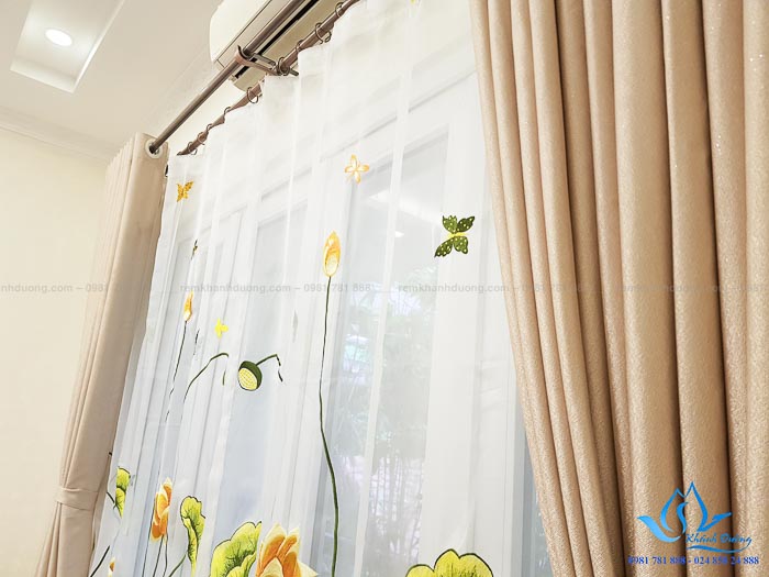 Rèm vải thêu tay Hàn Quốc đẹp cho phòng khách tại Âu Cơ- Hà Nội L18-19