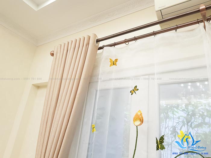 Rèm vải thêu tay Hàn Quốc đẹp cho phòng khách tại Âu Cơ- Hà Nội L18-19