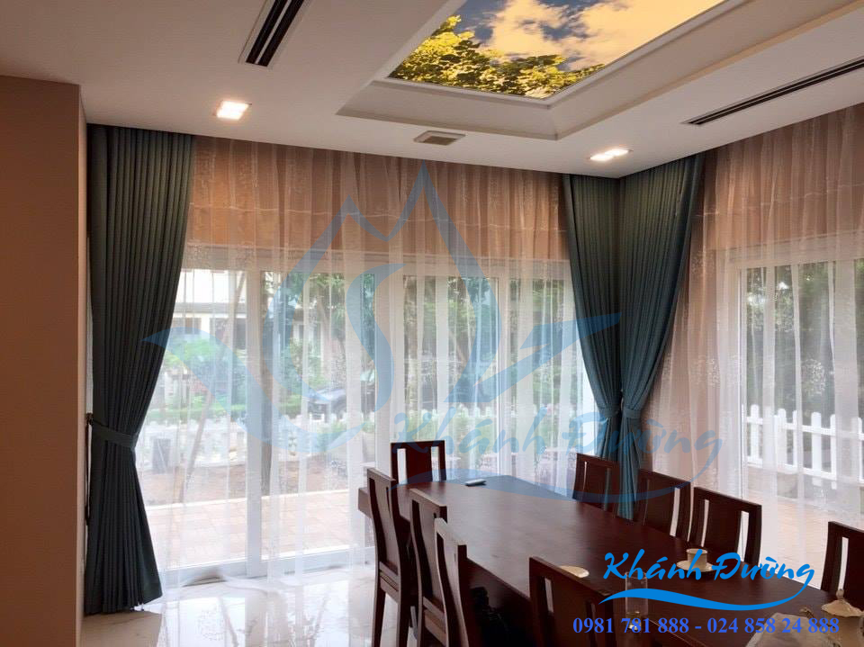 Rèm vải một màu hiện đại cho gian bếp ấp cúng