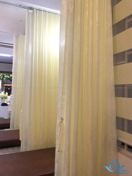Thi công rèm voan và cầu vồng cho spa ở Phú Thọ