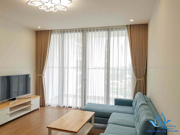 THI CÔNG RÈM VẢI VÀ RÈM NHỰA PVC NHÀ CHỊ LY CHUNG CƯ VINCOM PHẠM HÙNG