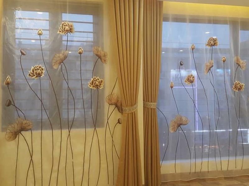 Rèm voan thêu tay cho phòng ngủ vợ chồng