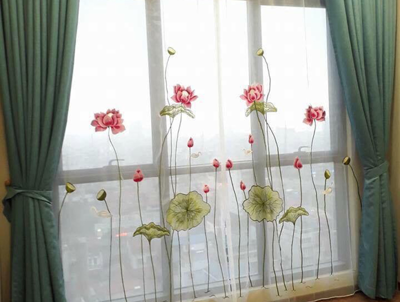 Rèm voan thêu tay hình hoa sen truyền thống